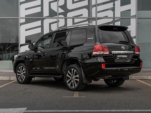 Внедорожник Toyota Land Cruiser 2011 года, 3130000 рублей, Краснодар