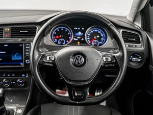 Универсал Volkswagen Golf 2015 года, 1695000 рублей, Красноярск