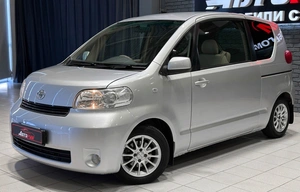 Минивэн Toyota Porte 2004 года, 497000 рублей, Красноярск