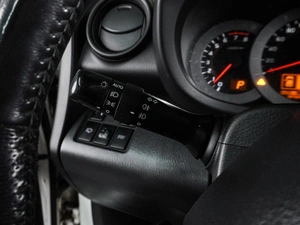 Внедорожник Toyota RAV4 2011 года, 1355000 рублей, Воронеж
