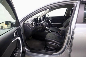 Хэтчбек Kia Ceed 2019 года, 1750000 рублей, Брянск