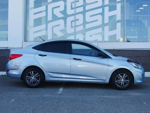 Седан Hyundai Solaris 2011 года, 859000 рублей, Владимир