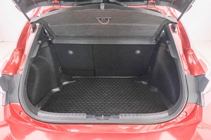 Хетчбэк Toyota Corolla 2018 года, 1519000 рублей, Красноярск