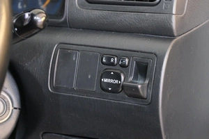 Хетчбэк Toyota Allex 2004 года, 599000 рублей, Омск