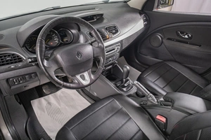 Седан Renault Fluence 2012 года, 799000 рублей, Томск