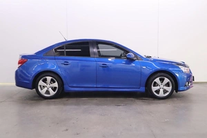 Седан Chevrolet Cruze 2011 года, 770000 рублей, Брянск