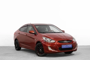 Седан Hyundai Solaris 2011 года, 899000 рублей, Барнаул