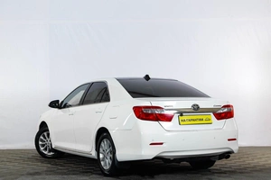 Седан Toyota Camry 2011 года, 1469000 рублей, Тюмень