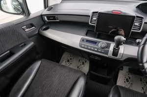 Минивэн Honda Freed 2014 года, 1079000 рублей, Красноярск