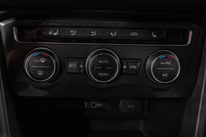 Внедорожник Volkswagen Tiguan 2019 года, 2669000 рублей, Новокузнецк