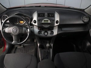 Внедорожник Toyota RAV4 2007 года, 1150000 рублей, Омск