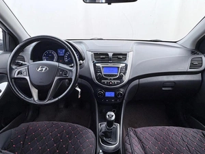 Седан Hyundai Solaris 2013 года, 657000 рублей, Орёл