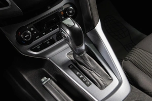 Хетчбэк Ford Focus 2013 года, 989000 рублей, Сургут