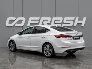 Седан Hyundai Elantra 2017 года, 1625000 рублей, Краснодар