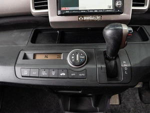 Минивэн Honda Freed 2010 года, 1199000 рублей, Тюмень