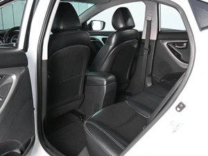 Седан Hyundai Avante 2012 года, 1269000 рублей, Аксай