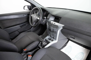 Универсал Opel Astra 2011 года, 699000 рублей, Пермь
