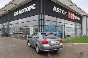 Седан Chevrolet Aveo 2010 года, 660000 рублей, Мирное