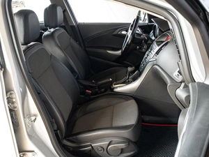 Хетчбэк Opel Astra 2012 года, 895000 рублей, Краснодар