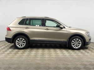 Внедорожник Volkswagen Tiguan 2018 года, 2178200 рублей, Казань