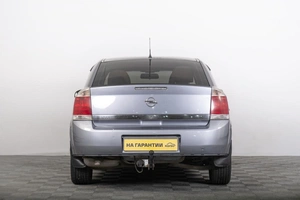 Седан Opel Vectra 2004 года, 479000 рублей, Томск