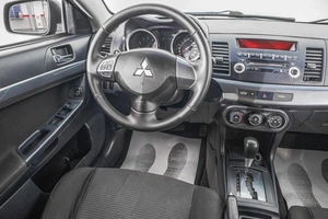 Седан Mitsubishi Lancer 2010 года, 739000 рублей, Барнаул