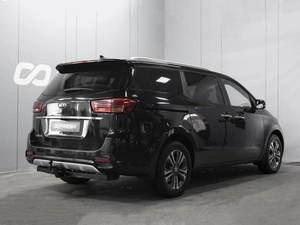 Минивэн Kia Carnival 2018 года, 2300000 рублей, Омск