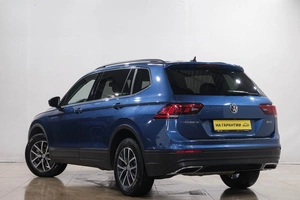 Внедорожник Volkswagen Tiguan 2018 года, 2749000 рублей, Новокузнецк
