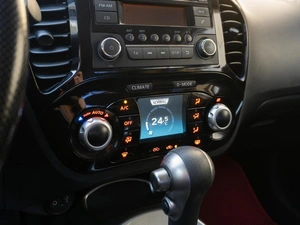 Внедорожник Nissan Juke 2013 года, 999000 рублей, Санкт-Петербург