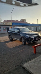 Внедорожник Mitsubishi Outlander 2015 года, 1888888 рублей, Красноярск