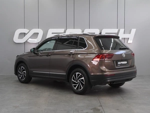 Внедорожник Volkswagen Tiguan 2018 года, 1865000 рублей, Воронеж