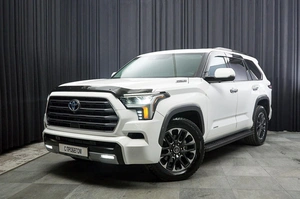 Внедорожник Toyota Sequoia 2023 года, 10000000 рублей, Красноярск