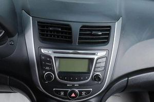 Седан Hyundai Solaris 2012 года, 749000 рублей, Челябинск