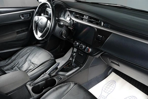 Седан Toyota Corolla 2013 года, 1229000 рублей, Тюмень