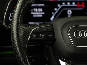 Внедорожник Audi Q8 2020 года, 5994444 рублей, Москва