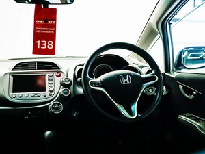 Хетчбэк Honda Fit 2011 года, 899000 рублей, Красноярск