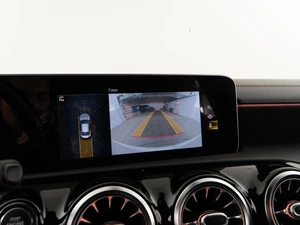 Седан Mercedes-benz CLA-класс 2019 года, 2889050 рублей, Москва