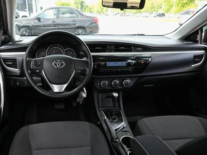 Седан Toyota Corolla 2013 года, 1396000 рублей, Волгоград
