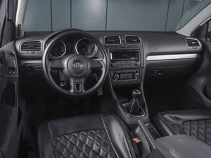 Хетчбэк Volkswagen Golf 2012 года, 700000 рублей, Ростов-на-Дону