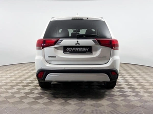 Внедорожник Mitsubishi Outlander 2019 года, 1879900 рублей, Казань
