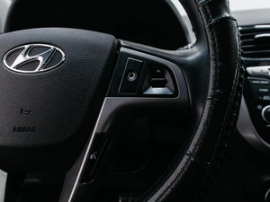Седан Hyundai Solaris 2015 года, 1450000 рублей, Красноярск
