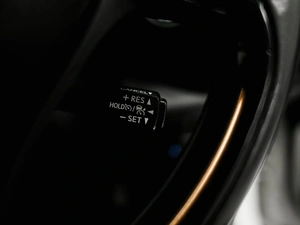 Внедорожник Toyota C-HR 2017 года, 1900000 рублей, Красноярск