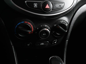 Седан Hyundai Solaris 2015 года, 1399000 рублей, Аксай