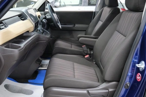 Минивэн Honda Freed 2017 года, 1729000 рублей, Омск