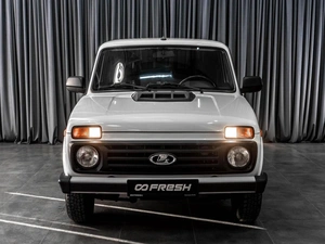 Внедорожник ВАЗ (LADA) 4x4 (Нива) 2020 года, 679000 рублей, Тюмень