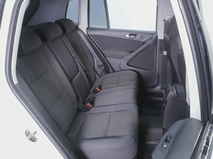 Внедорожник Volkswagen Tiguan 2013 года, 1330000 рублей, Ростов-на-Дону