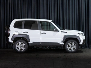 Внедорожник ВАЗ (LADA) Niva Travel 2024 года, 1330000 рублей, Волгоград