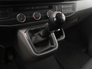 Минивэн Volkswagen Caravelle 2019 года, 3900000 рублей, Тверь