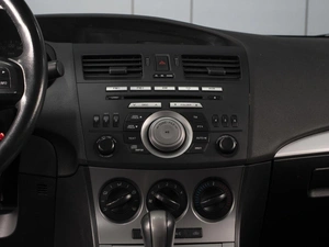 Седан Mazda 3 2010 года, 950000 рублей, Омск