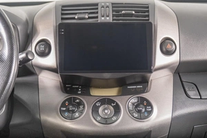 Внедорожник Toyota RAV4 2010 года, 1529000 рублей, Томск